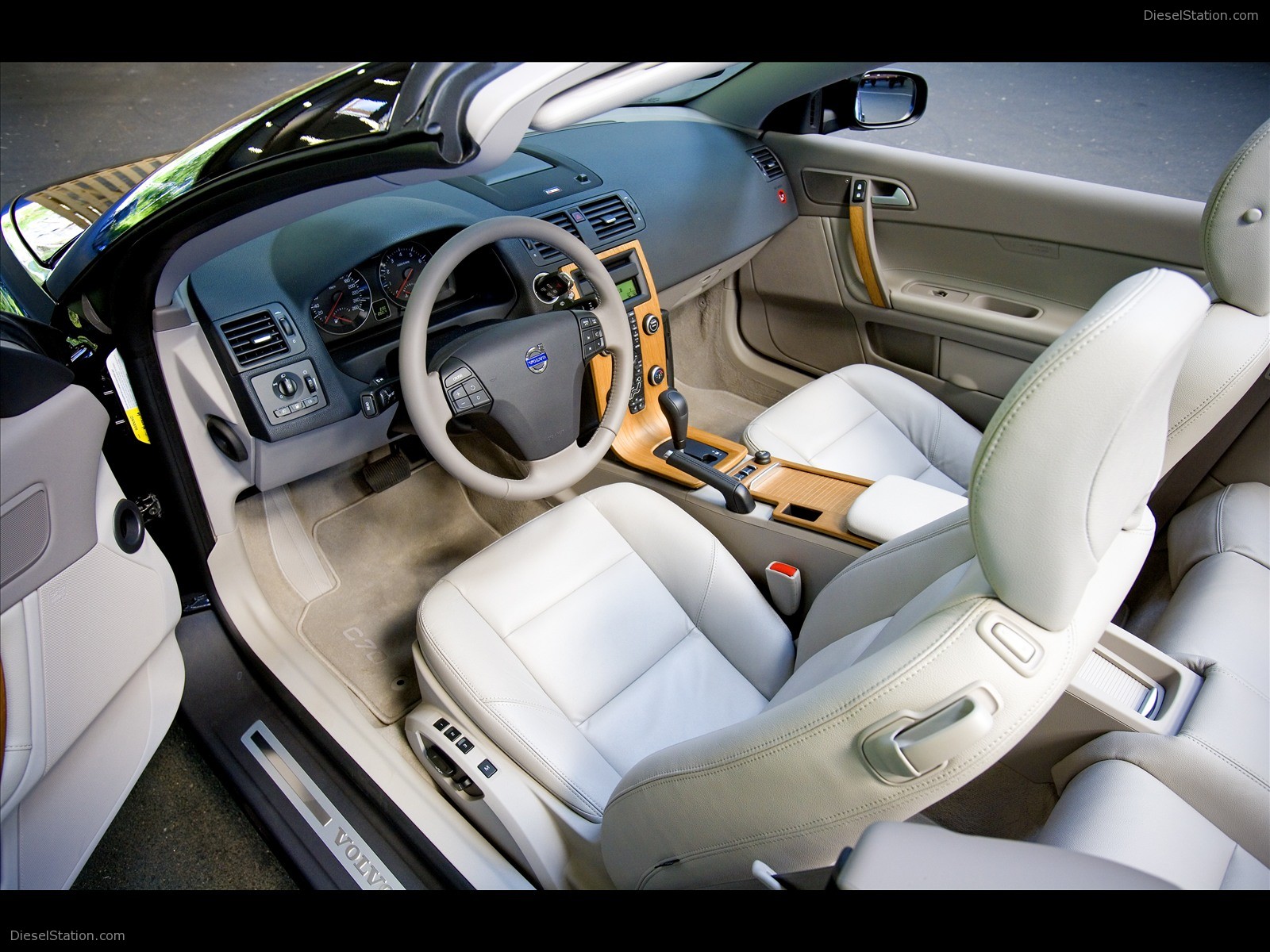 Volvo C70 2009